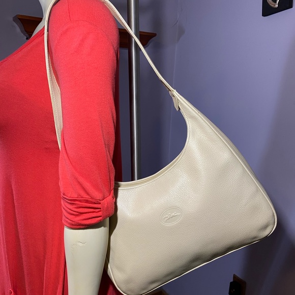 Longchamp Handbags - Longchamp Vintage Leather Shoulder Bag